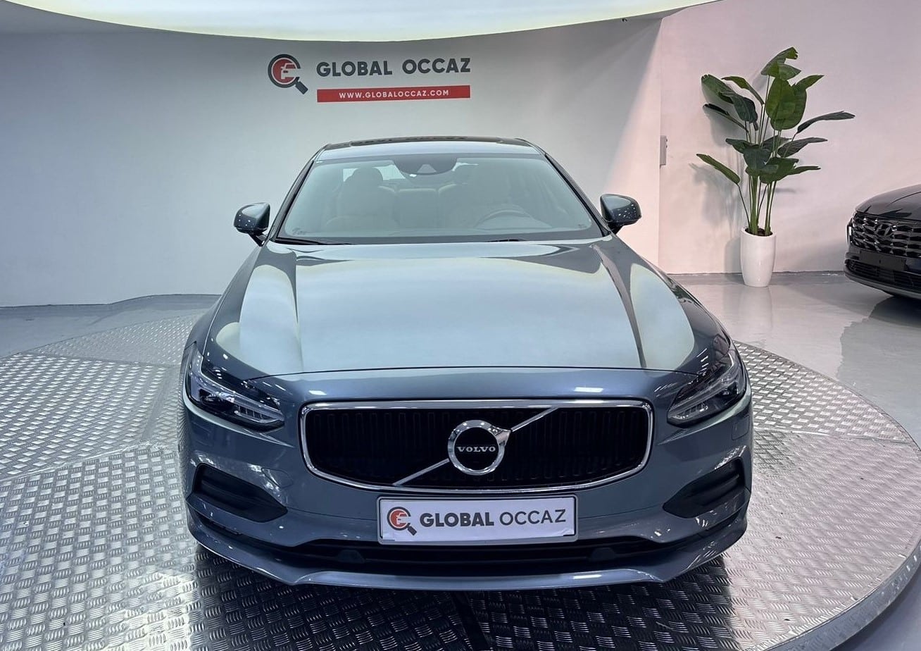 VOLVO S90 2.0 D3 MOMENTUM