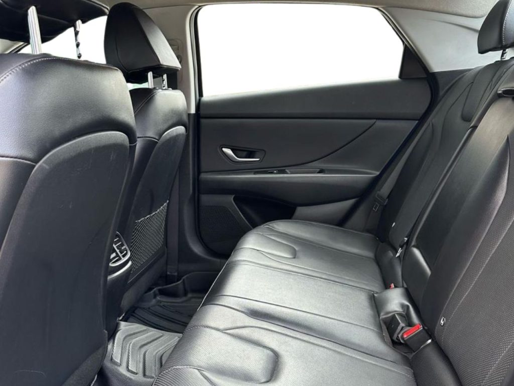 HYUNDAI ELANTRA 1.6 CRDi Seductive