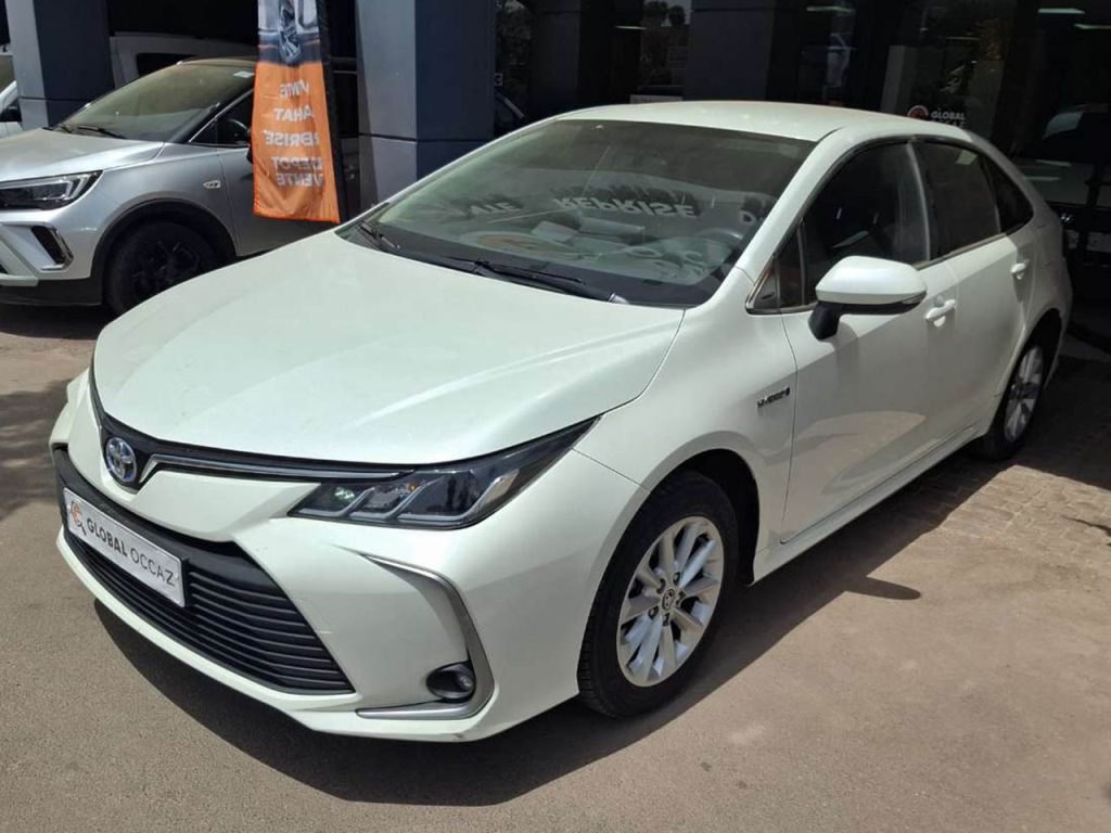 TOYOTA COROLLA 1.8 Dynamic+