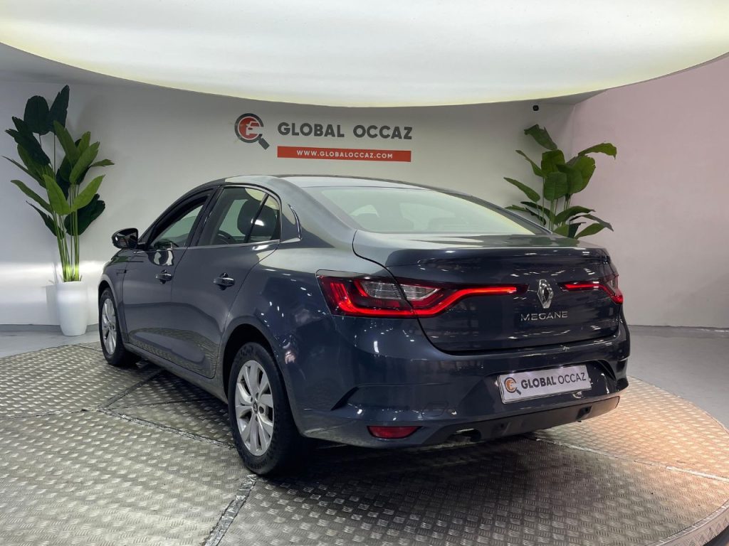RENAULT MEGANE SEDAN 1.5 dCi  Intens