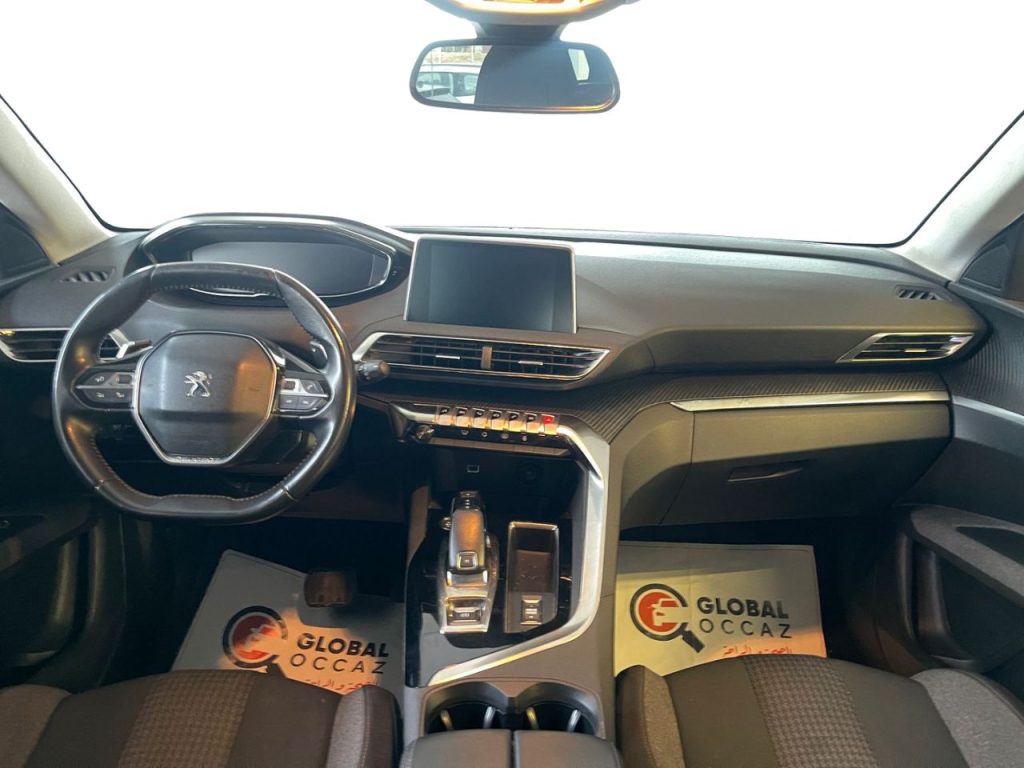 PEUGEOT 3008 2.0 HDi Active