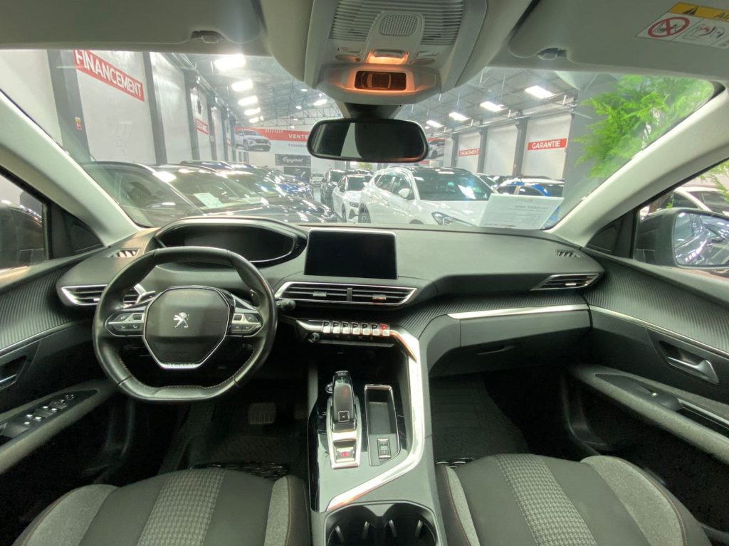 PEUGEOT 3008 2.0 HDi Active