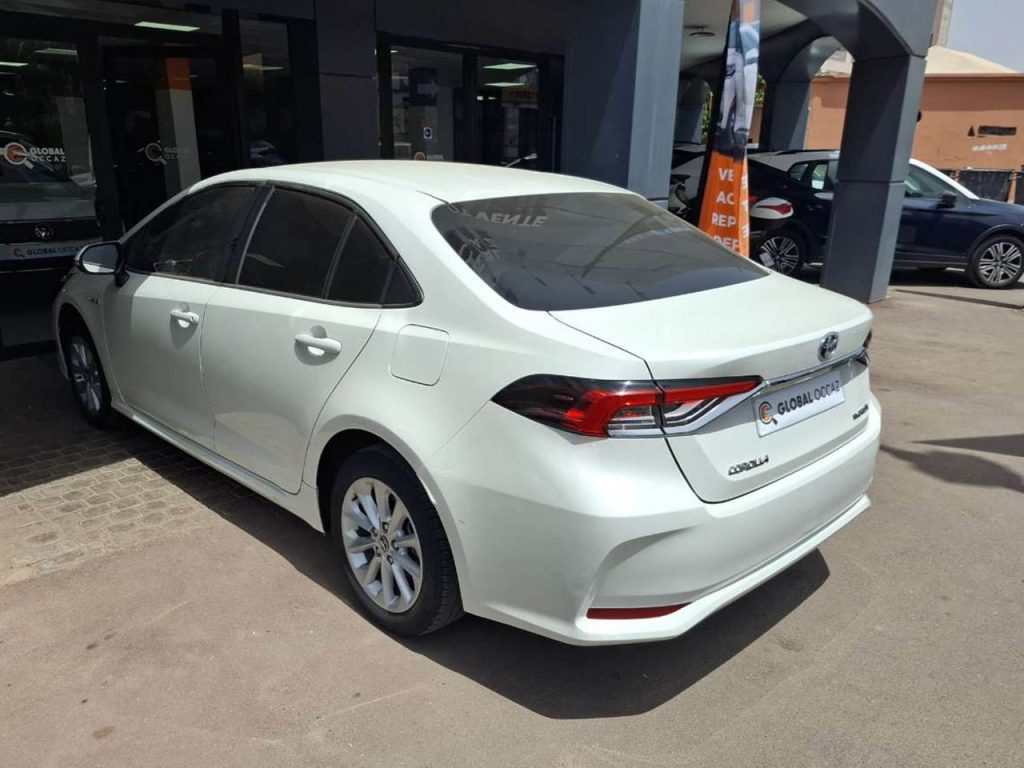TOYOTA COROLLA 1.8 Dynamic+
