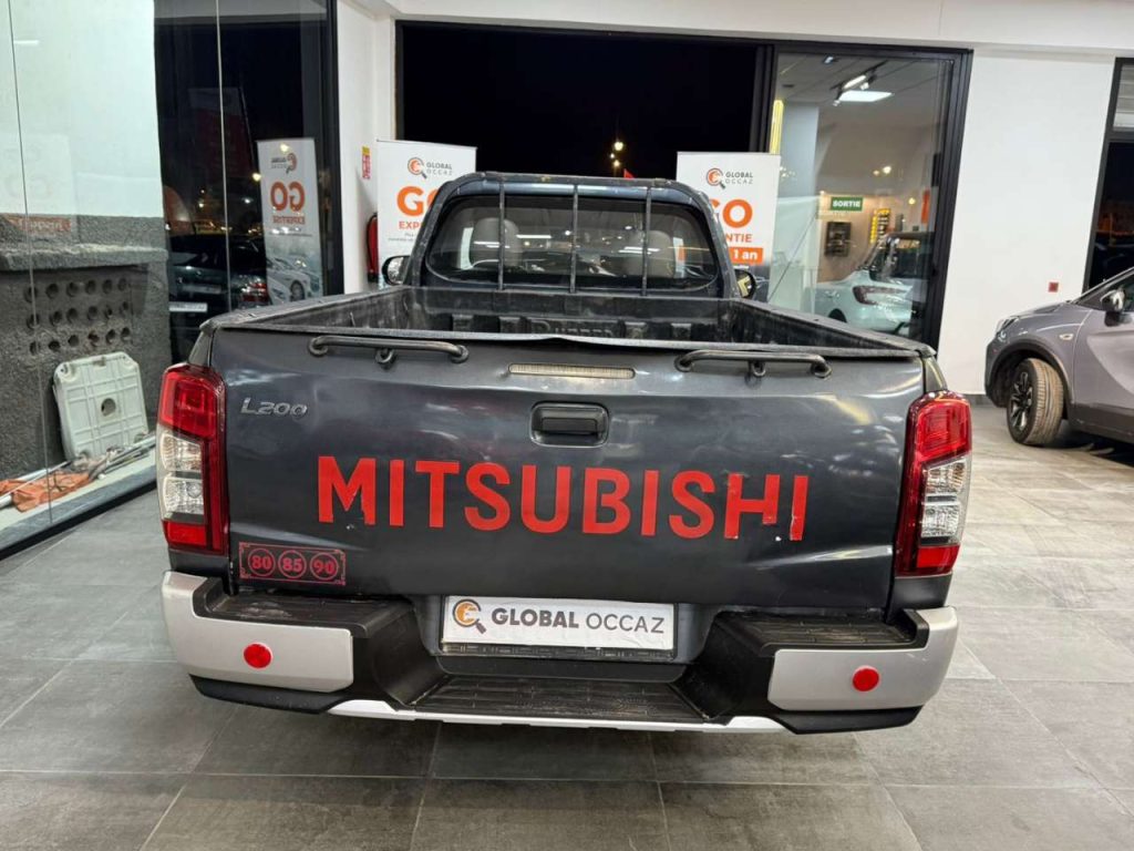 MITSUBISHI L200 PICK UP