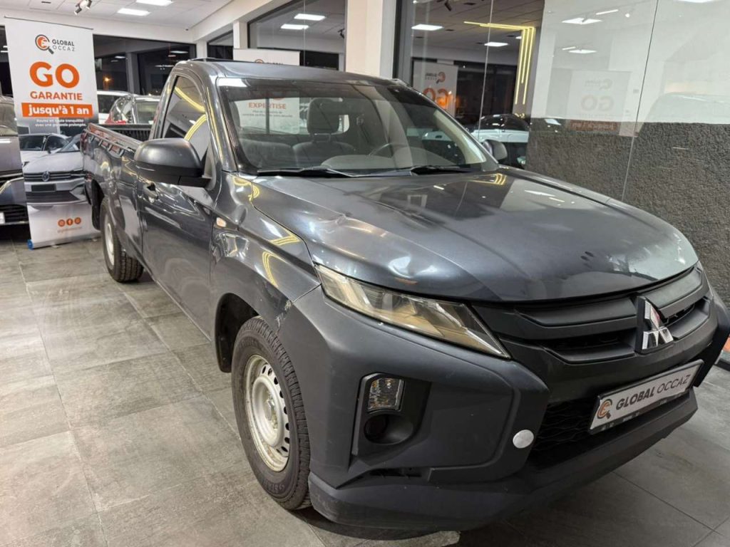 MITSUBISHI L200 PICK UP