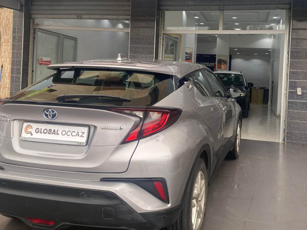 TOYOTA C-HR 1.8 Hybride DYNAMIC+