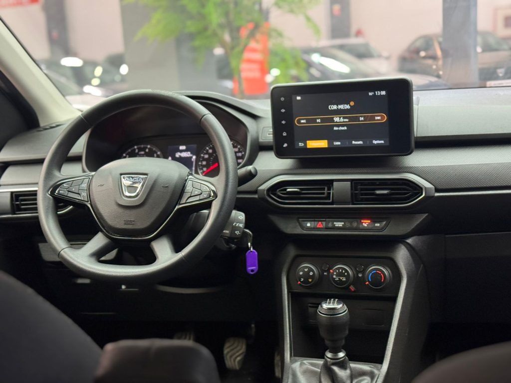 DACIA LOGAN 1.0 TCe CVT Essentiel