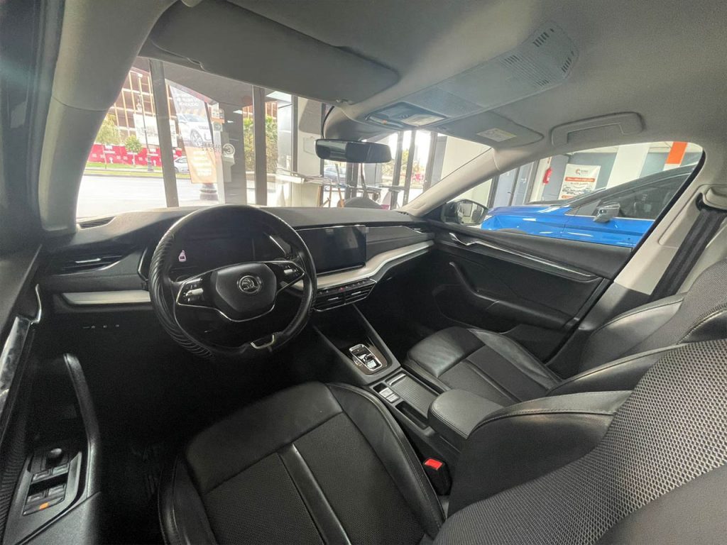 SKODA OCTAVIA 2.0 TDi Business DSG
