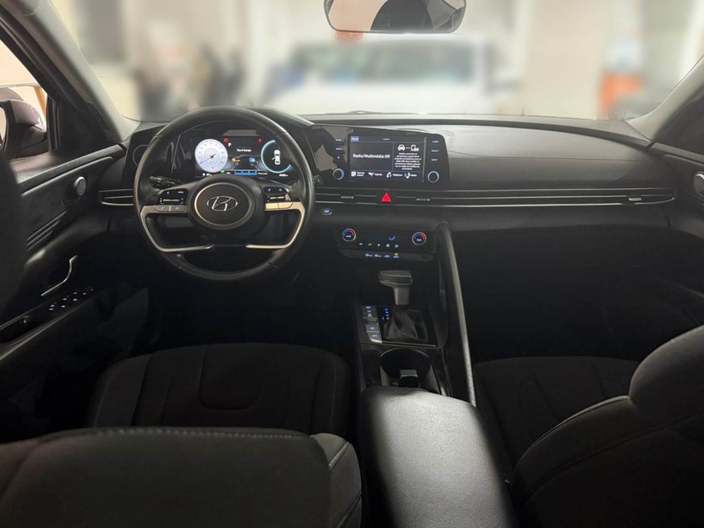 HYUNDAI ELANTRA 1.6 CRDi Inventive