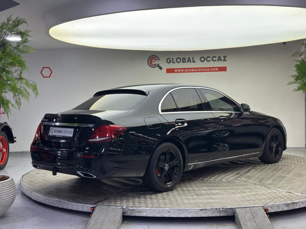 MERCEDES-BENZ E220 E 220 d Avantgarde