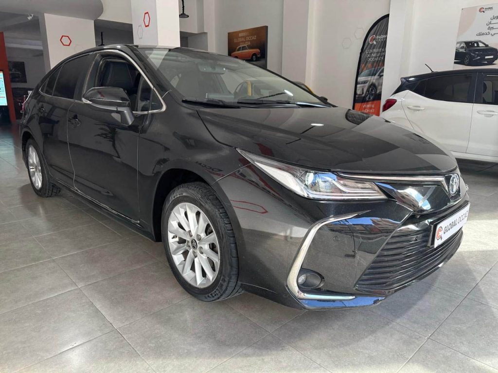 TOYOTA COROLLA 1.8 Distinctive+