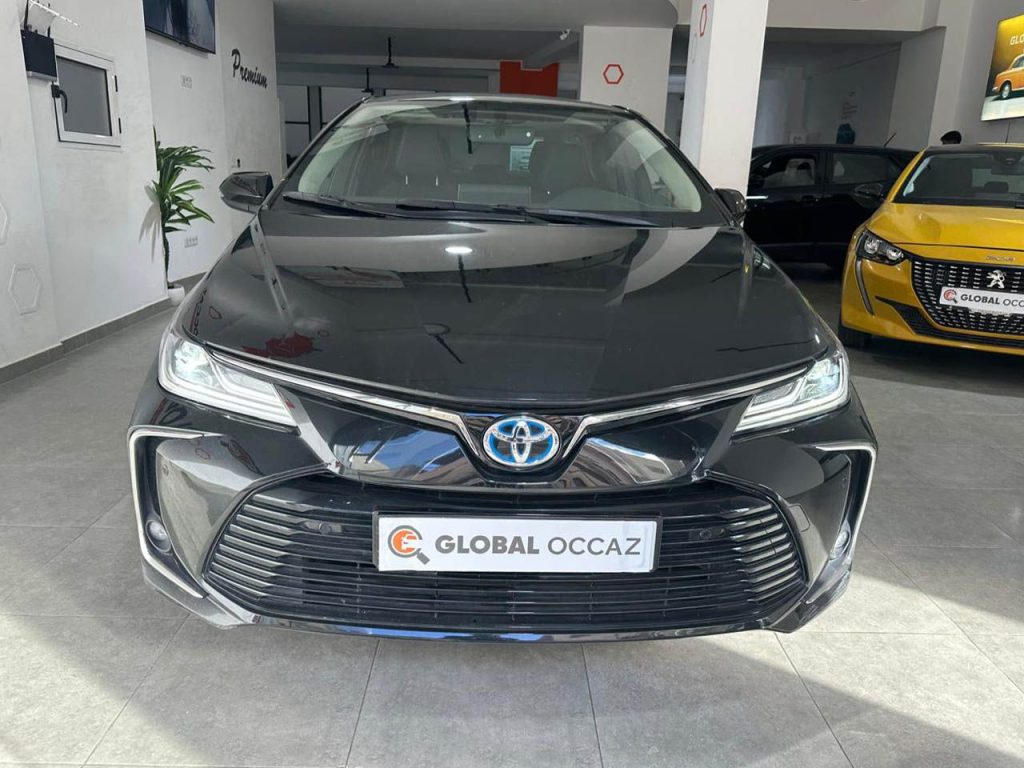 TOYOTA COROLLA 1.8 Distinctive+