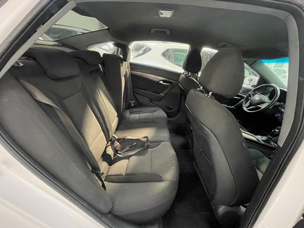 HYUNDAI I 40 1.7 CRDi Confort