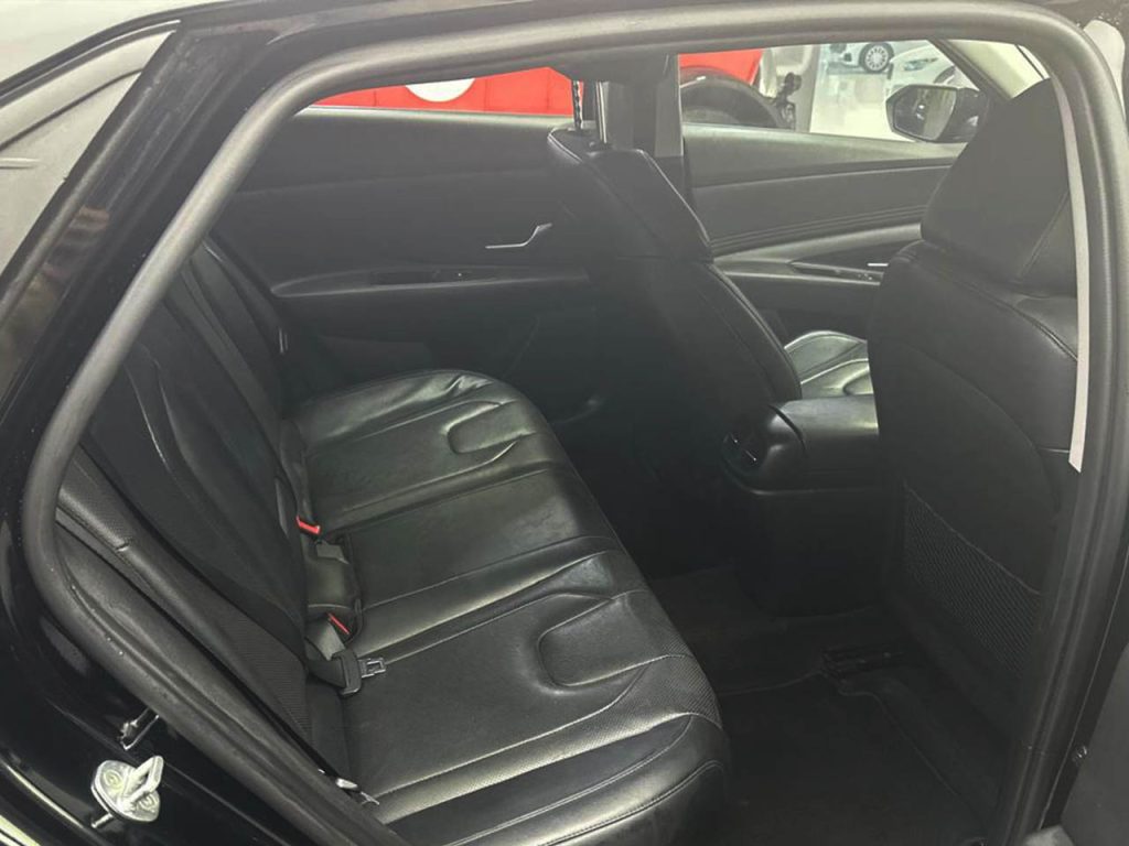 HYUNDAI ELANTRA 1.6 CRDi Seductive