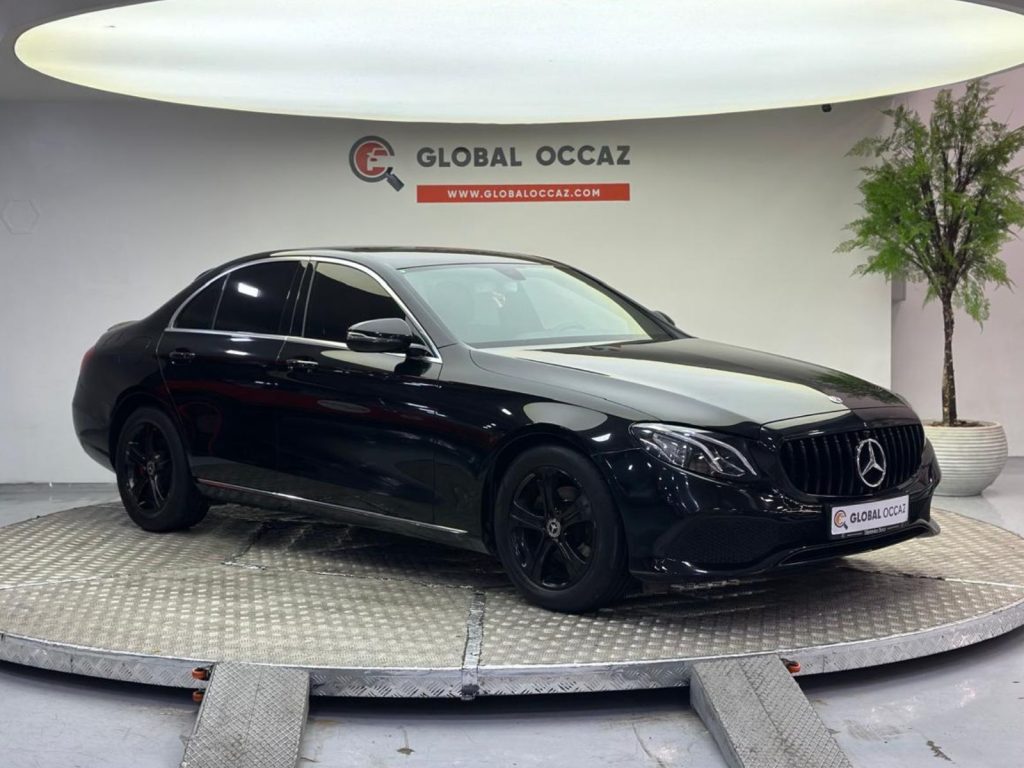 MERCEDES-BENZ E220 E 220 d Avantgarde