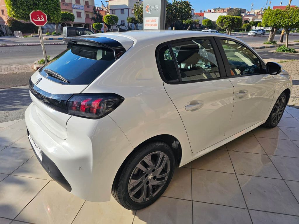 PEUGEOT 208 1.6 HDi ActivePack