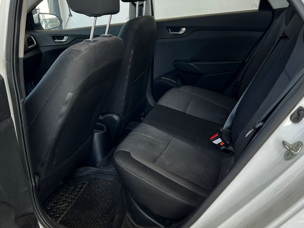 HYUNDAI ACCENT 1.6 CRDi Attractive