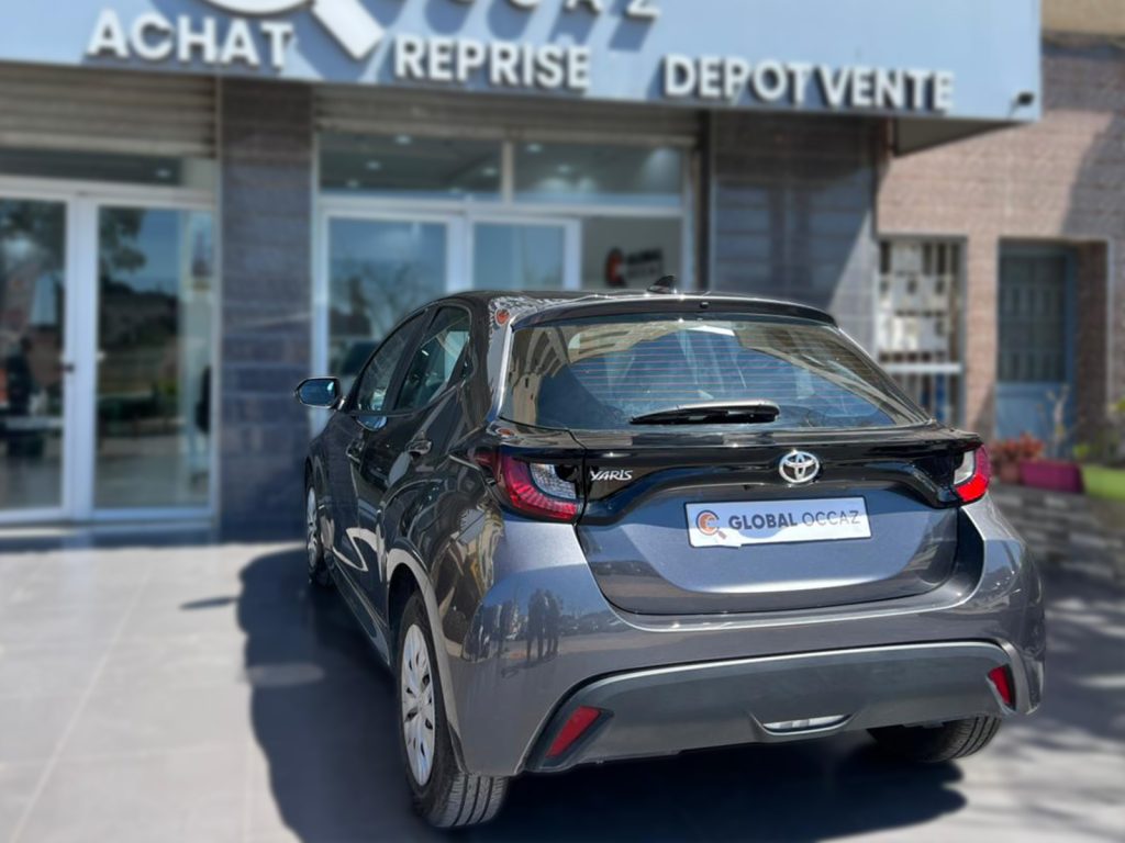 TOYOTA Yaris 1.0 VVT-i Dynamic +