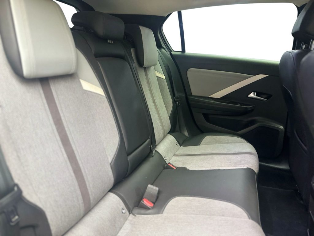 OPEL ASTRA 1.5 D 130 Elégance