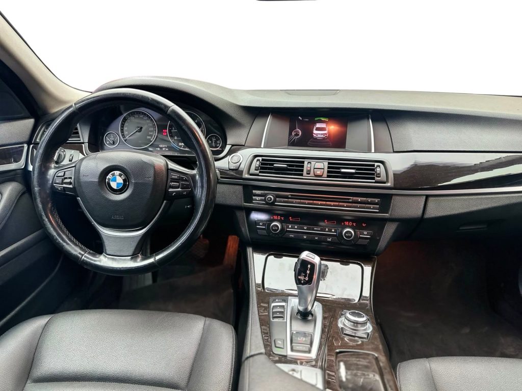 BMW SERIE5 520d Pack M
