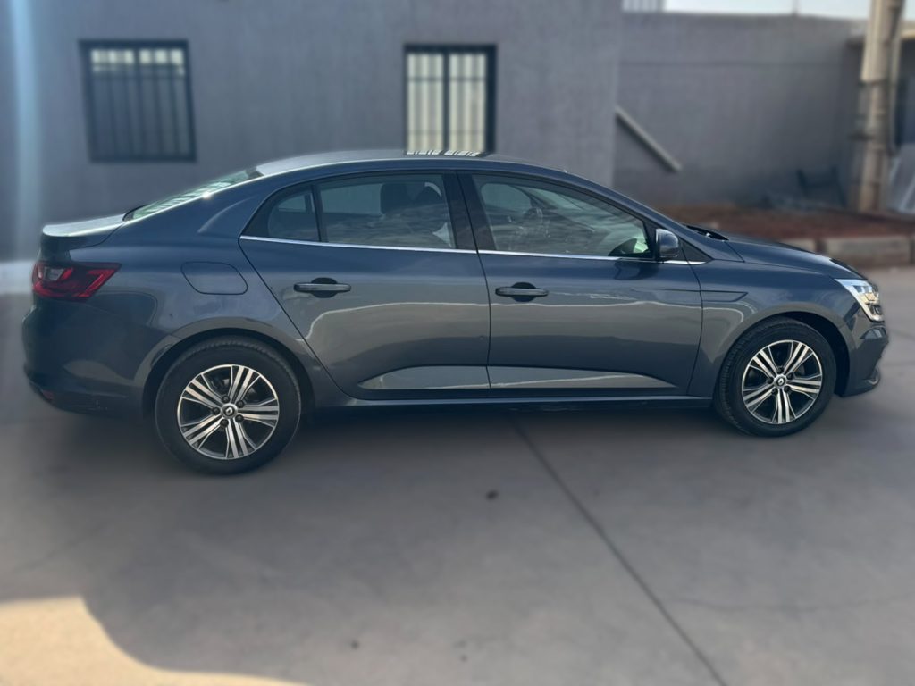 RENAULT MEGANE SEDAN 1.5 dCi Techno