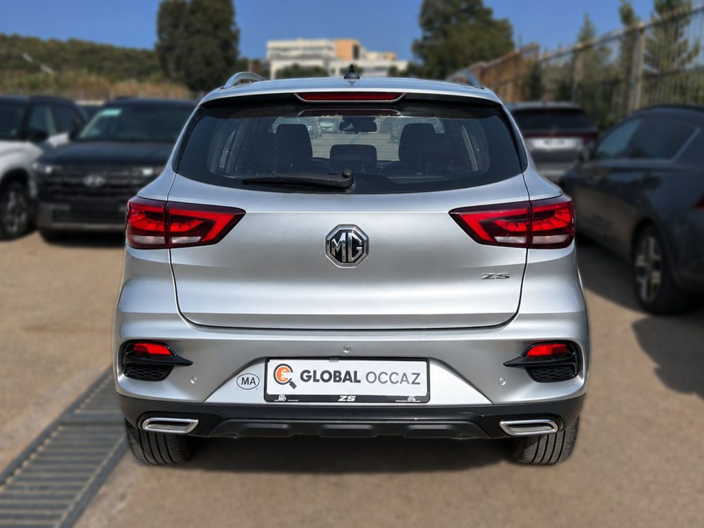 MG MG ZS    1.5 AT 197 HYBRID+ ULTIMATE
